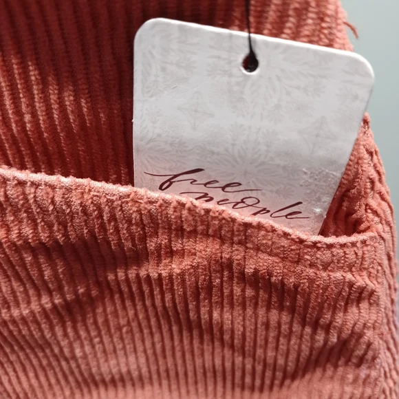 #241 NWT Free People Skirt - Picture 2 of 3